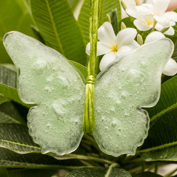 Sweet Hanging Butterflies Studio Glass - Mint Green Bubbles